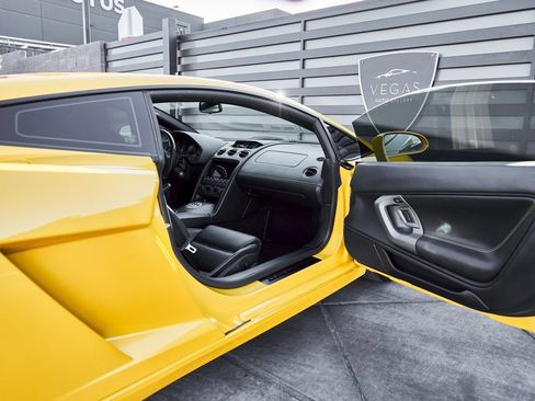 Used 2005 Lamborghini Gallardo image 31