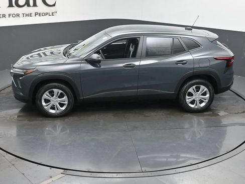New 2026 Chevrolet Trax LS FWD image 36