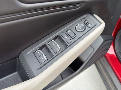 Used 2025 Honda Accord SE image 11