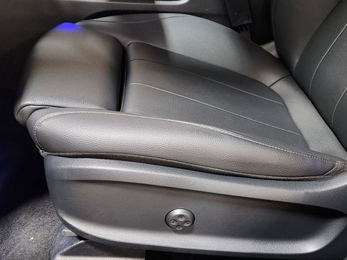 Used 2023 Mercedes-Benz EQB 250+ image 43