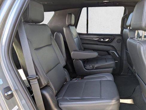 Used 2021 GMC Yukon Denali w/ Denali Premium Package image 25