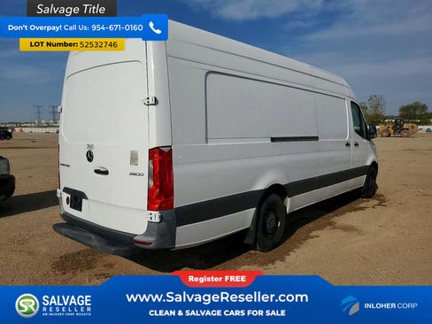 Used 2022 Mercedes-Benz Sprinter 2500 image 4