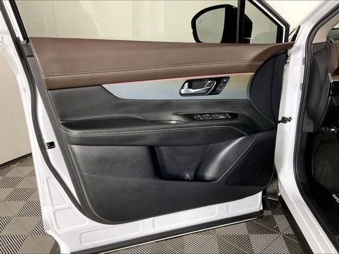 Certified 2025 Nissan Murano Platinum w/ Cargo Package AWD/4WD image 23