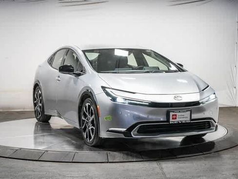 Certified 2023 Toyota Prius Prime image 7