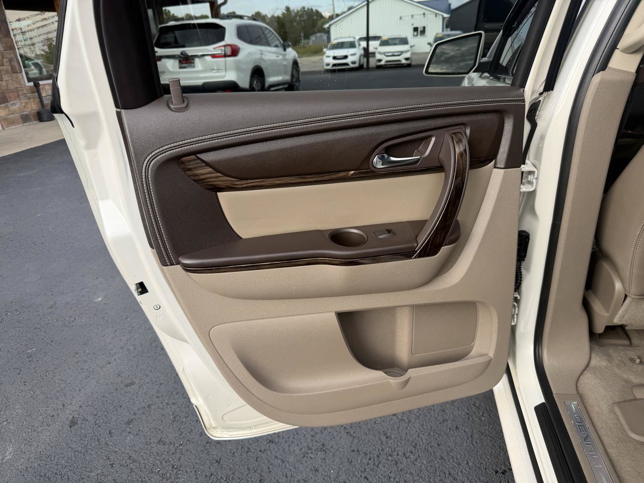 Used 2013 GMC Acadia Denali AWD/4WD image 17
