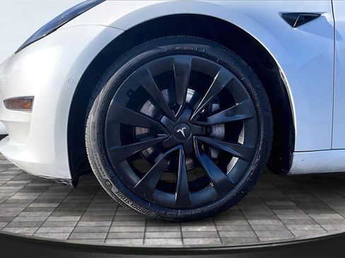 Used 2021 Tesla Model 3 Long Range image 9