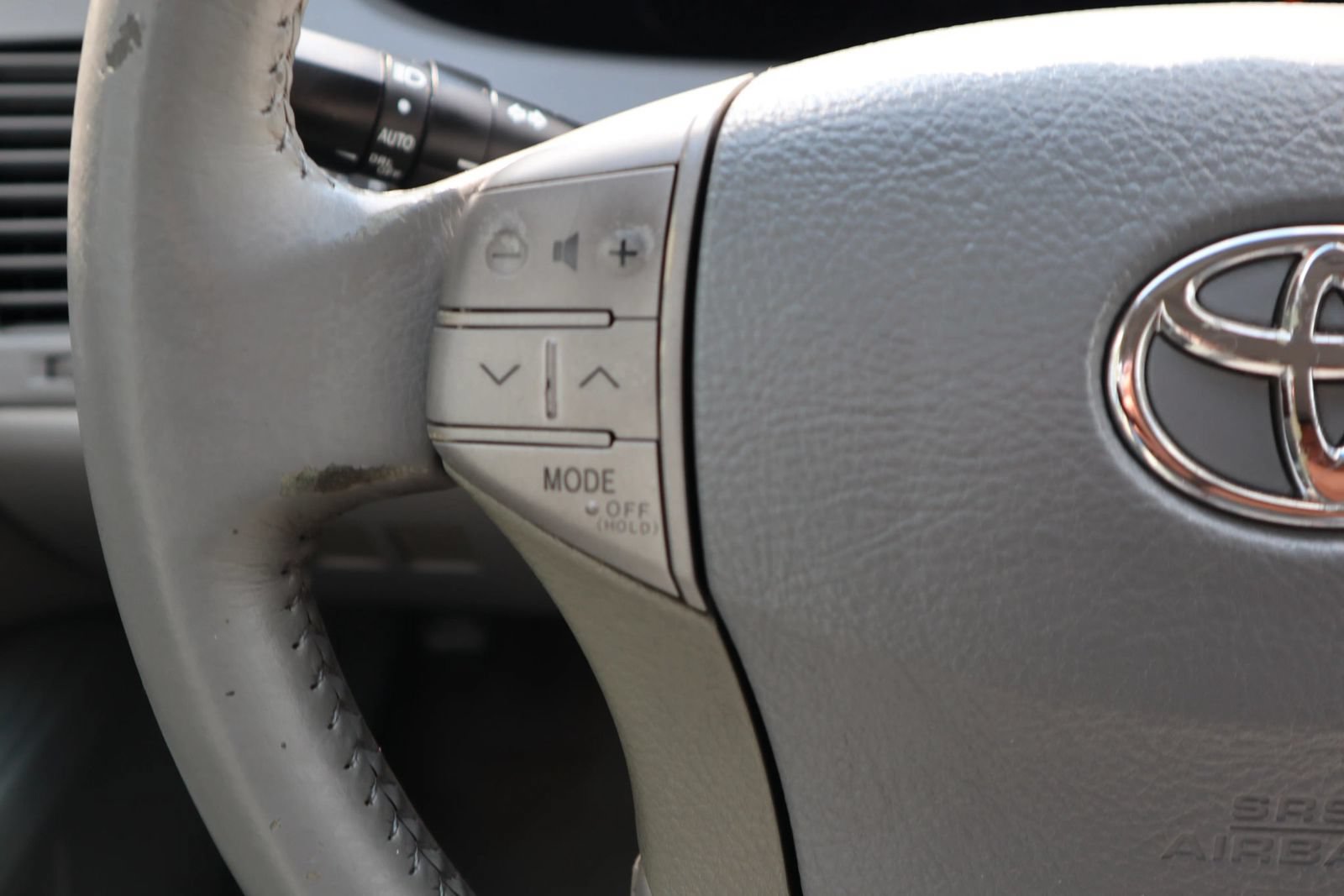 Used 2008 Toyota Avalon Limited FWD image 25