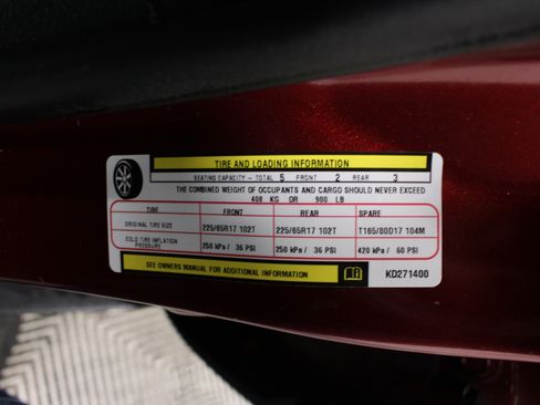 Used 2019 Jeep Cherokee Latitude Plus AWD/4WD image 32