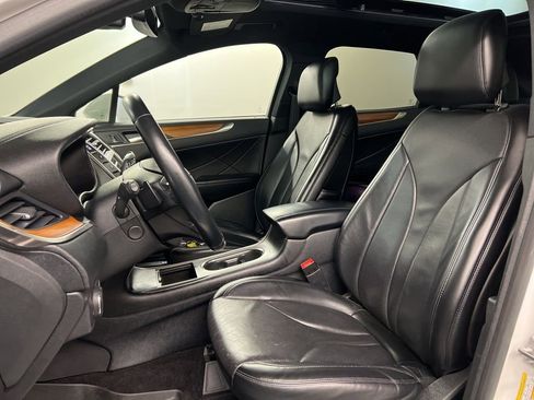 Used 2017 Lincoln MKC Reserve w/ Technology Package AWD/4WD image 25