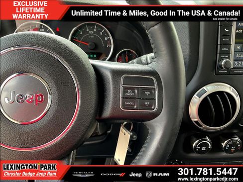 Used 2017 Jeep Wrangler Unlimited Rubicon w/ Dual Top Group AWD/4WD image 12