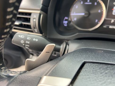 Used 2018 Lexus IS 300 image 8