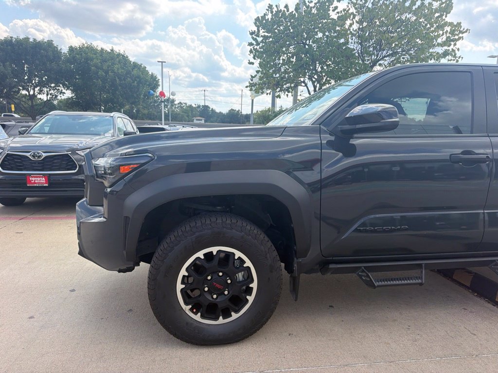 Used 2024 Toyota Tacoma TRD Off-Road w/ TRD Off Road Upgrade Package AWD/4WD image 2