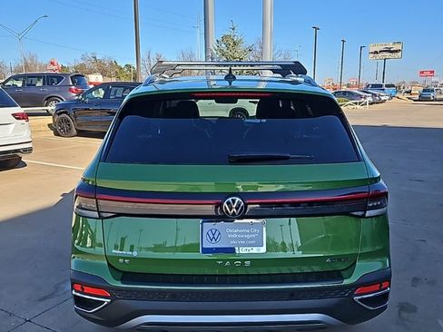 New 2026 Volkswagen Taos SE image 6