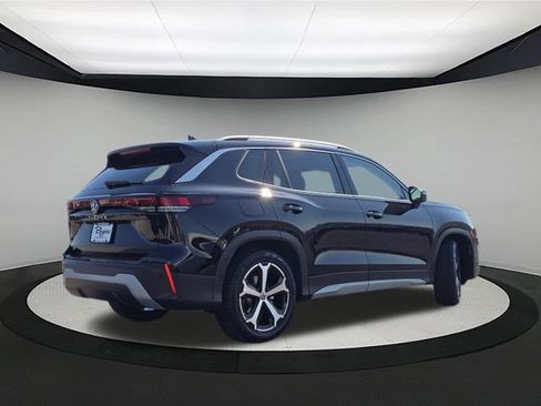 New 2026 Volkswagen Tiguan SE FWD image 7