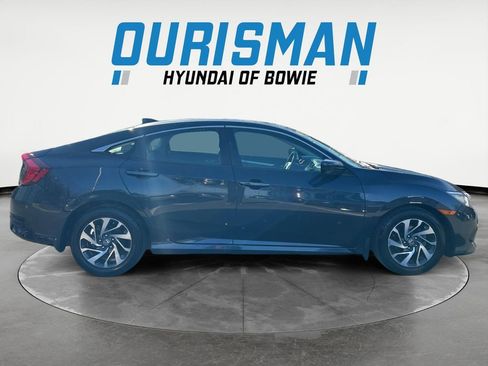 Used 2018 Honda Civic EX image 7