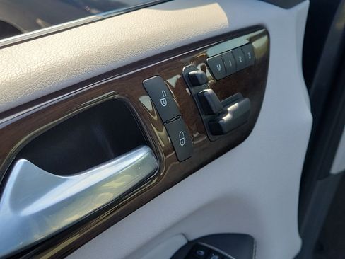 Used 2015 Mercedes-Benz ML 350 4MATIC image 23