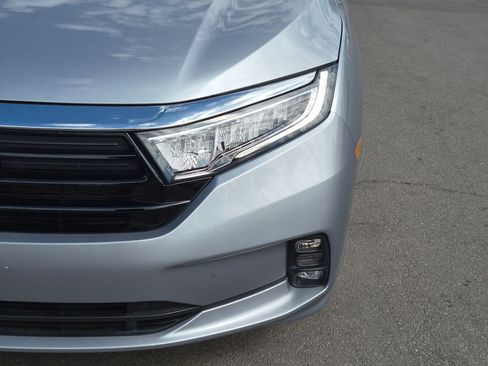 Used 2024 Honda Odyssey EX-L image 12