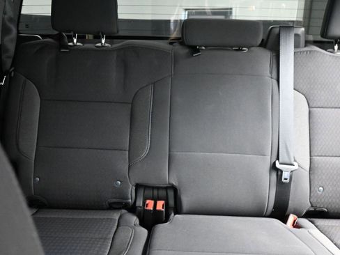 Used 2022 Chevrolet Silverado 1500 Custom image 5