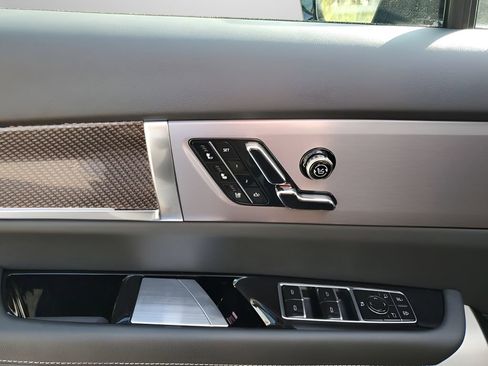 New 2026 Cadillac Vistiq Sport image 28