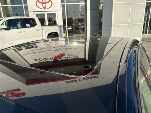 Used 2017 BMW 740e xDrive image 10