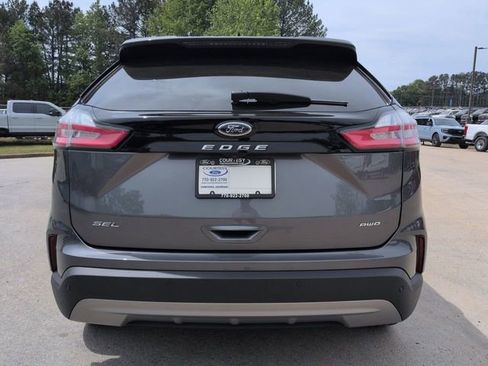 Certified 2024 Ford Edge SEL w/ Convenience Package AWD/4WD image 6