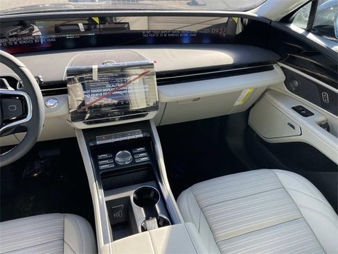 New 2026 Lincoln Nautilus Reserve w/ Jet Appearance Package image 15