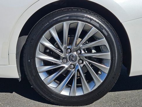 Used 2023 Lexus ES 300h Ultra Luxury w/ Accessory Package (Z2) image 28