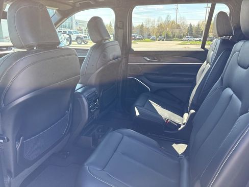 New 2026 Jeep Grand Cherokee L Limited image 9