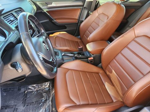 Used 2018 Volkswagen Golf Alltrack SEL image 5