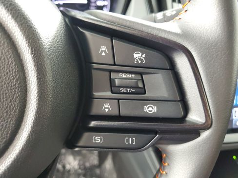 Used 2025 Subaru Crosstrek 2.5i Limited w/ Crosstrek Mirror Package image 25