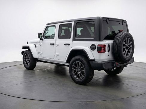 Used 2025 Jeep Wrangler Sport S image 6