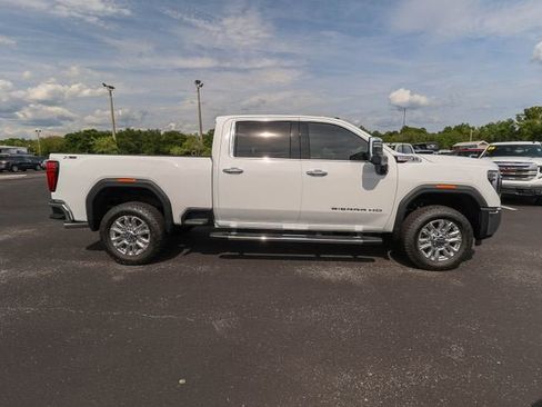 New 2025 GMC Sierra 2500 SLT w/ SLT Premium Package AWD/4WD image 11