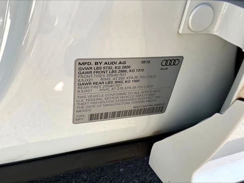 Used 2020 Audi SQ5 Prestige w/ Prestige Package image 34