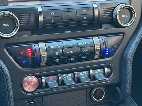 Used 2022 Ford Mustang Shelby GT500 w/ Technology Package image 20