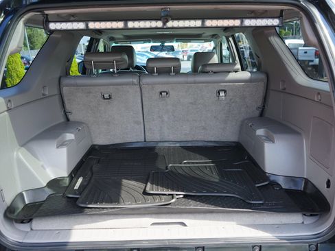 Used 2008 Toyota 4Runner Limited AWD/4WD image 10