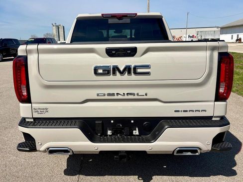 Used 2026 GMC Sierra 1500 Denali Ultimate image 4