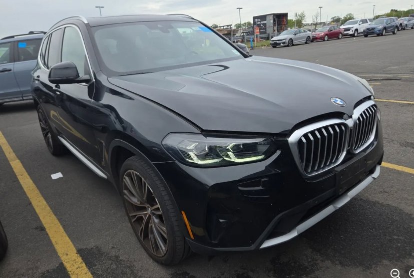 Used 2022 BMW X3 xDrive30i w/ Premium Package 2 AWD/4WD image 4
