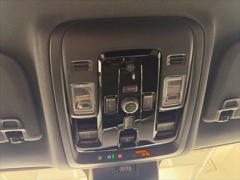 New 2026 Chevrolet Tahoe High Country AWD/4WD image 25