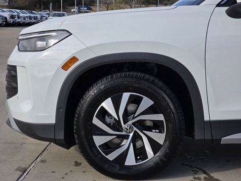 New 2026 Volkswagen Tiguan S FWD image 6