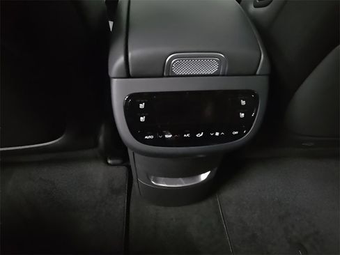 New 2026 Hyundai Ioniq 9 Limited image 26