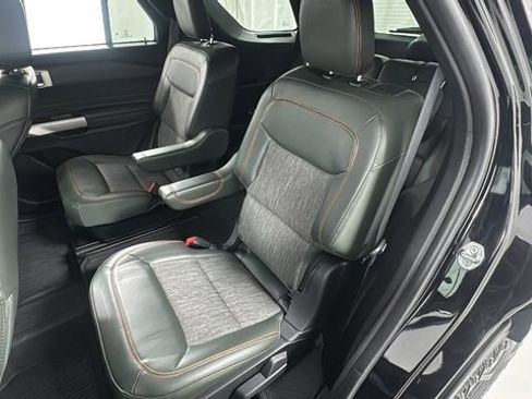 Used 2022 Ford Explorer Timberline image 12