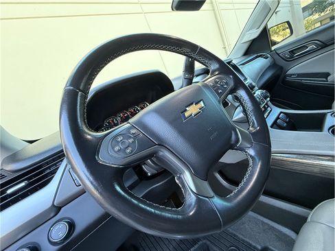 Used 2018 Chevrolet Suburban LT AWD/4WD image 22