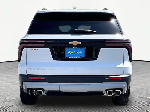 New 2026 Chevrolet Traverse LT w/ Driver Confidence Package AWD/4WD image 5