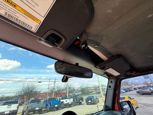 Used 2014 Jeep Wrangler Unlimited Sport image 23