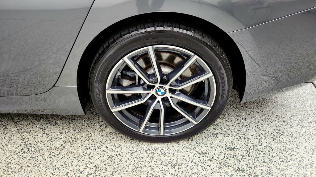 Used 2020 BMW 330i xDrive Sedan w/ Convenience Package AWD/4WD image 9