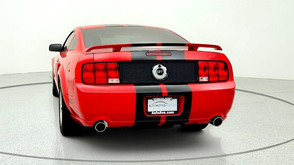 Used 2009 Ford Mustang GT RWD image 6
