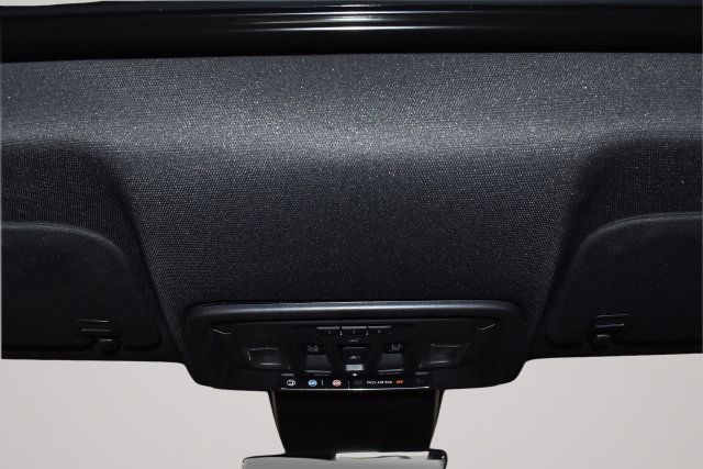 Used 2024 Chevrolet Silverado 2500 ZR2 w/ Technology Package AWD/4WD image 25