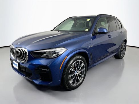 Used 2023 BMW X5 xDrive45e w/ M Sport Package image 2