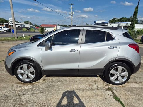 Used 2015 Buick Encore FWD image 2