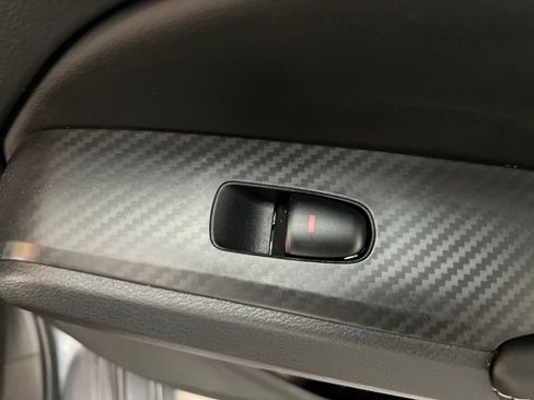 Used 2025 Nissan Altima 2.5 SV FWD image 18